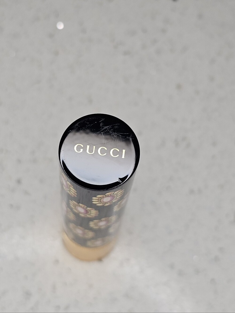 Gucci Rouge de Beauté Brilliant Lipstick 411 Emmy Petals - Picture 6 of 7
